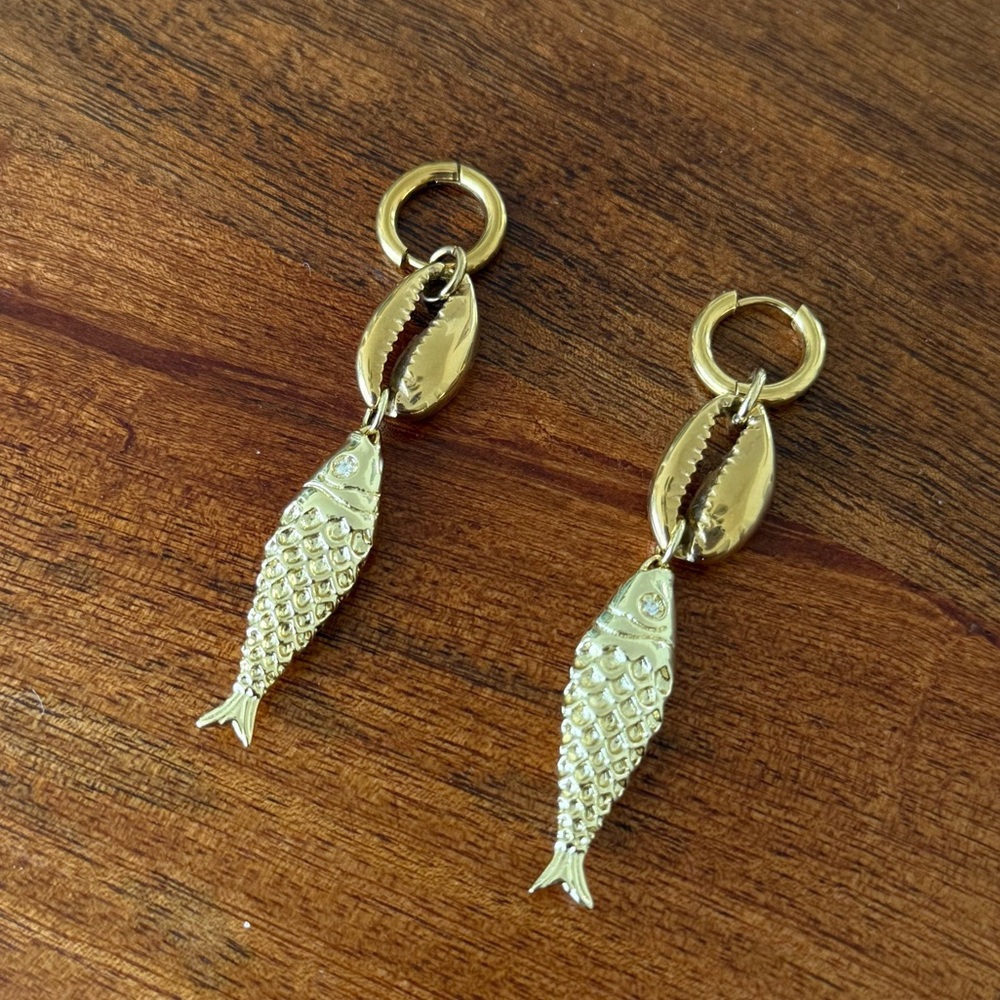 Notte Jewelry — Fish & Shell Earrings (new)